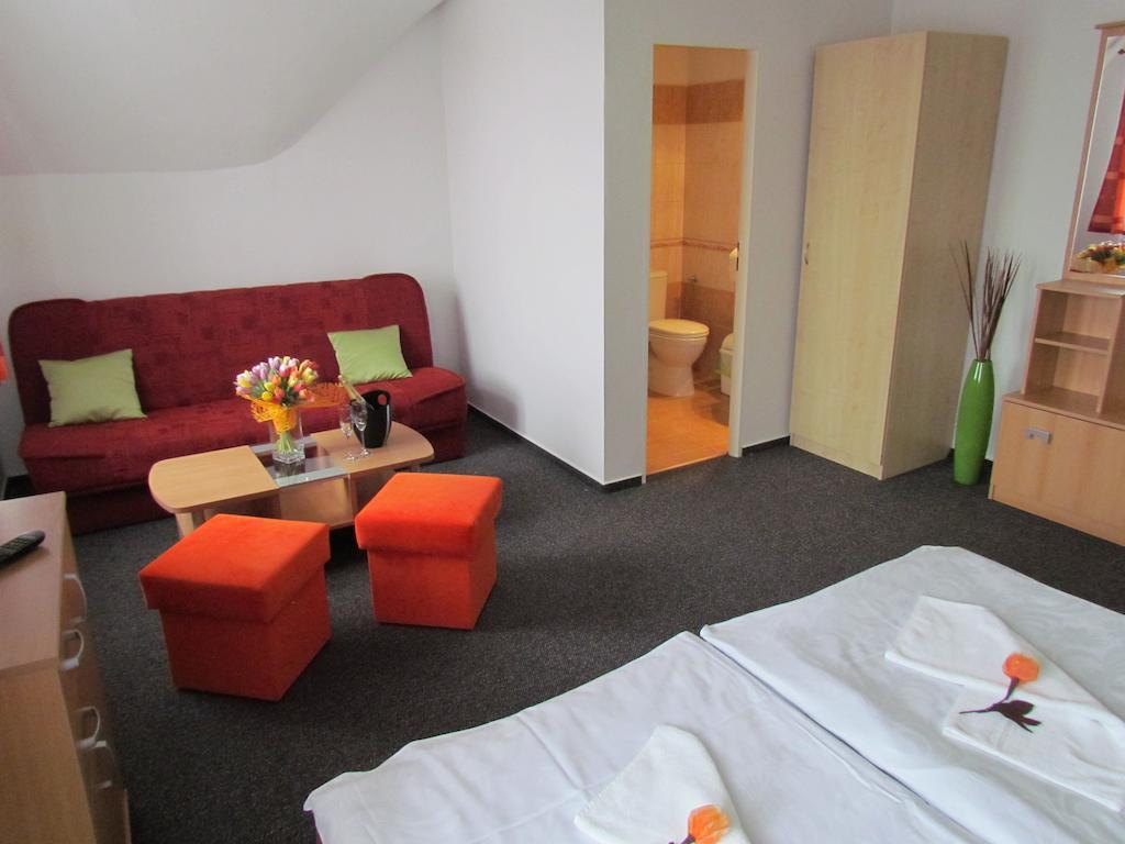Penzion Oregano Třeboň Extérieur photo